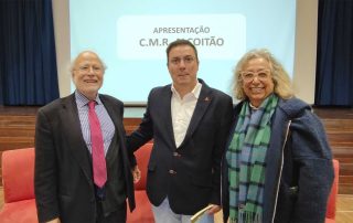 Diretor Jorge Torgal, Paulo Dias e Élia Pinto a sorrir para foto.
