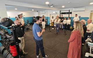 Diretor da Escola, Professores e alunos na Sala de treino da ESSAlcoitão